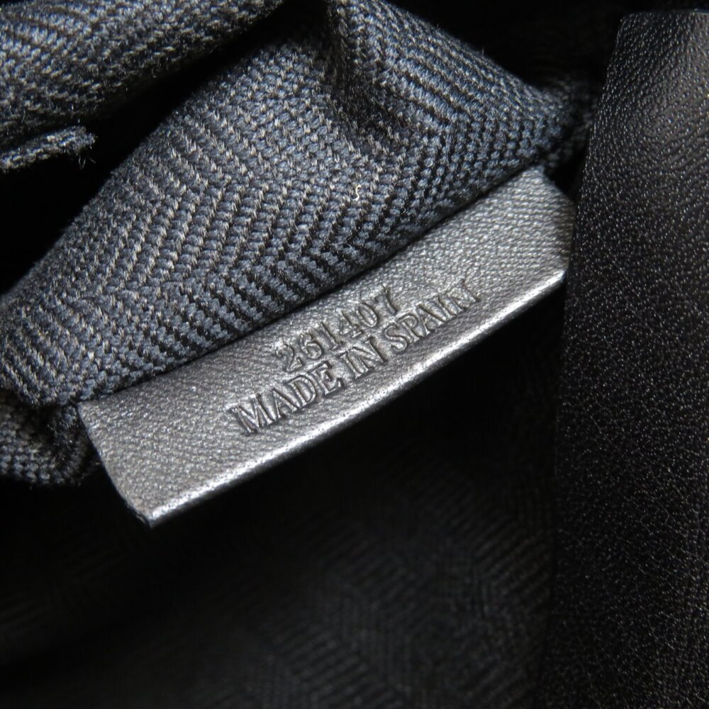 Loewe Anagram Motif Leather Clutch Bag - Picture 7 of 10